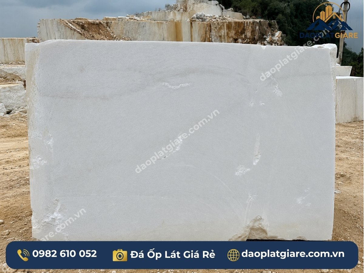 đá marble trắng ít vân Yên Bái mẫu 2