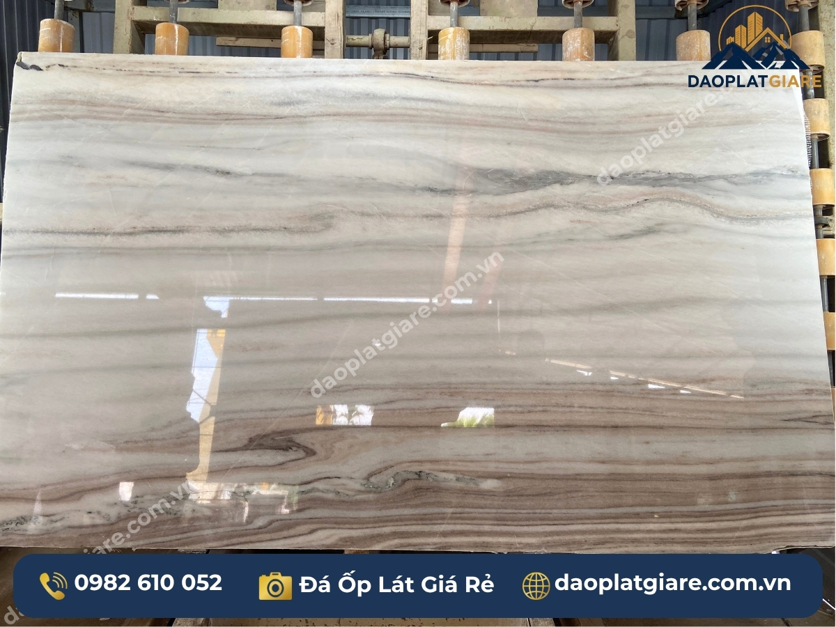 đá marble vân gỗ Yên Bái lát nền nhà vườn nội thất ấm áp