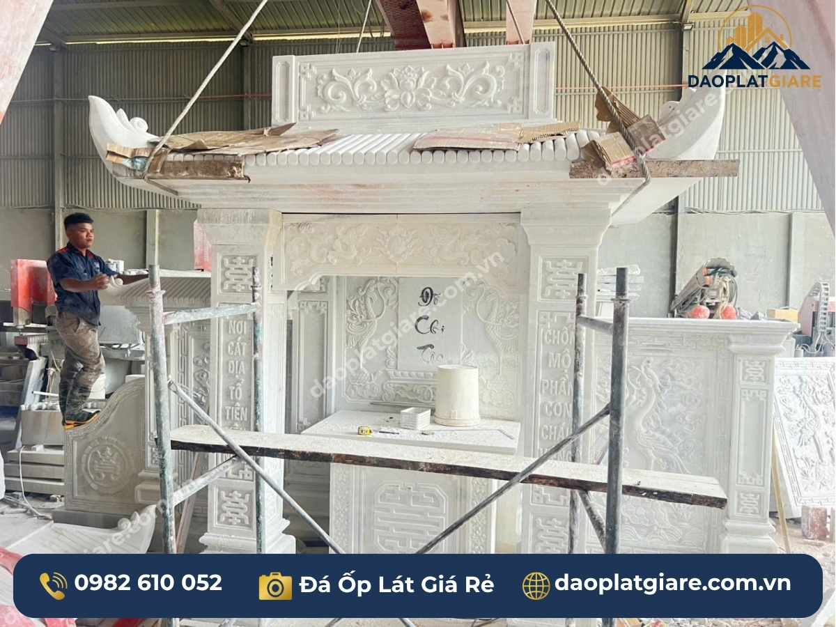 mộ đá marble trắng không vân Yên Bái nguyên khối